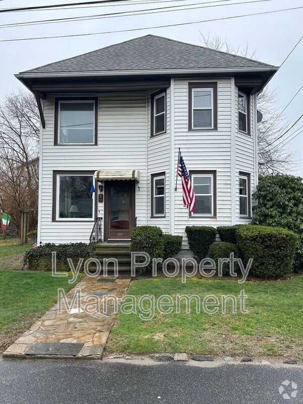 Building Photo - 112 A. St