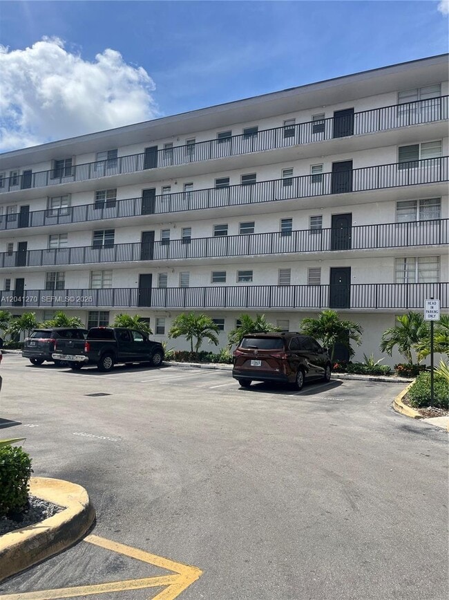 Building Photo - 14170 SW 84th St