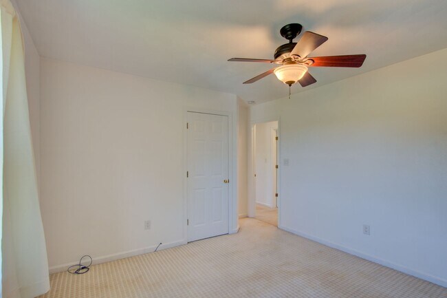 Building Photo - 427 Las Gaviotas Blvd