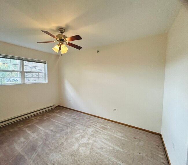 Building Photo - 300 Cunat Blvd