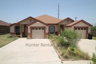 Building Photo - A Full Bathroom For Each Bedroom!!!