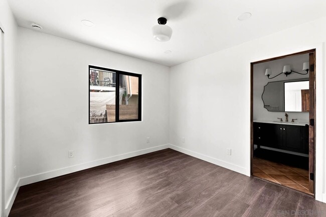 Building Photo - 2901 Webster Ave