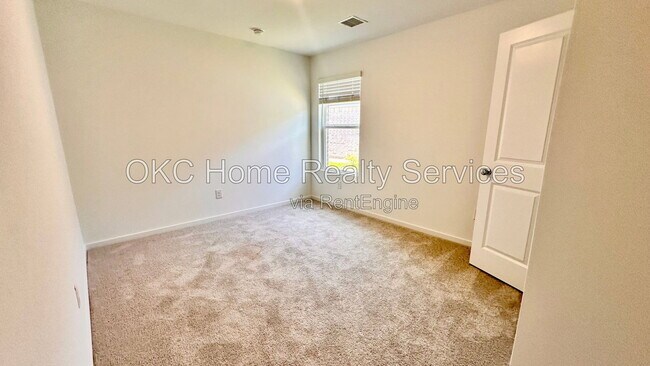 Building Photo - 20404 Deer Creek Dr
