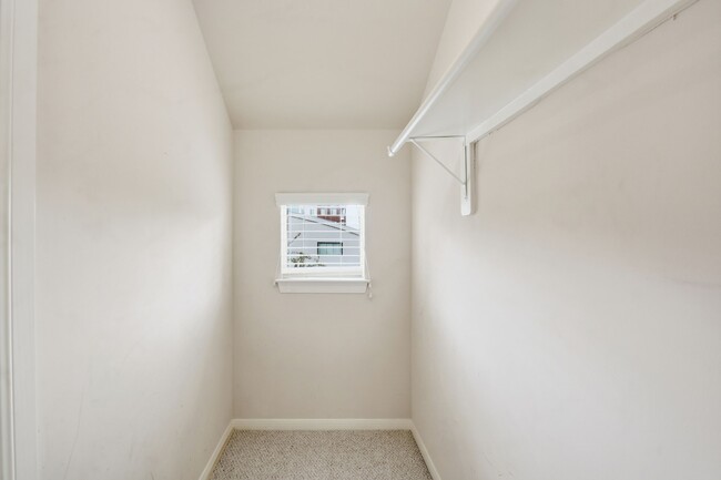 Building Photo - 1714 W Webster St