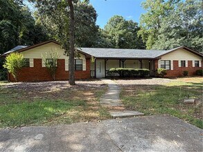 Building Photo - 160 Chesapeake Dr