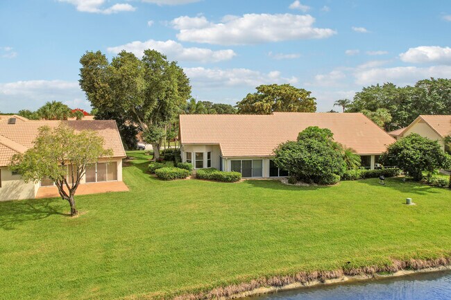 Building Photo - 7136 Ashford Ln