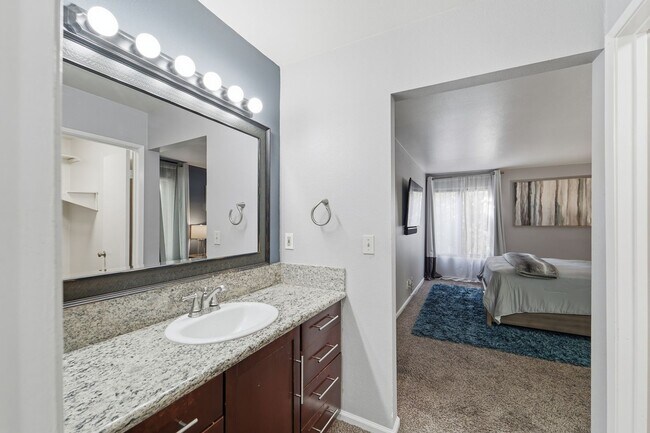 Building Photo - 7135 Firmament Ave