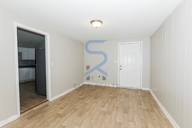 Building Photo - Perfect for Families! 3BR/2BA in Belvedere Park, Decatur