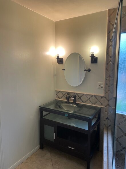 Building Photo - 163 California Ave