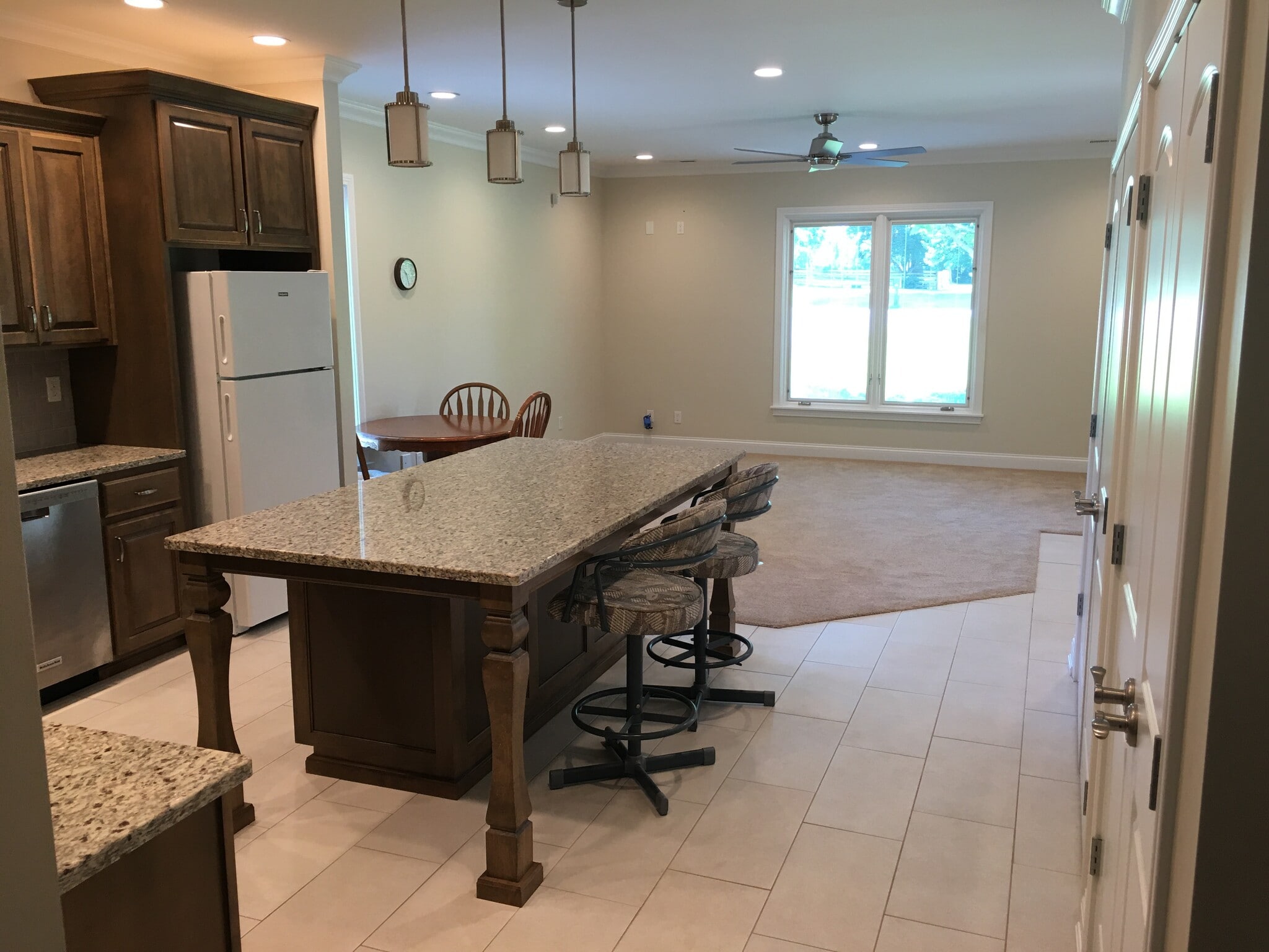 730 sq/ft. apartment - 2612 Tucker Station Rd