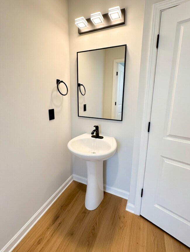 Building Photo - 12881 Clydesdale Dr