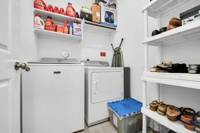 Building Photo - 1311 Stuart Run Dr