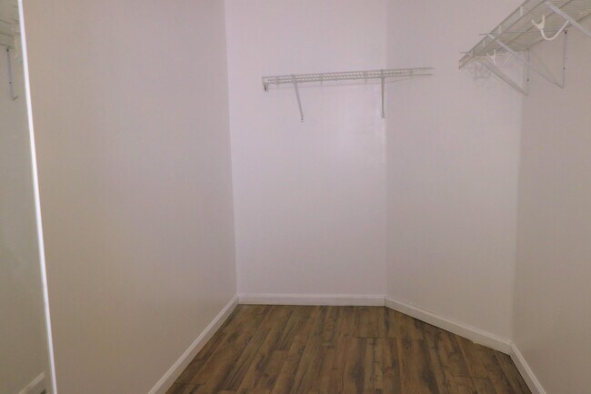 Building Photo - 708 Perdido Heights Dr