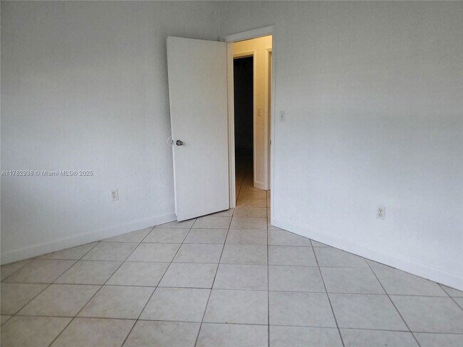 Building Photo - 9401 SW 181st St