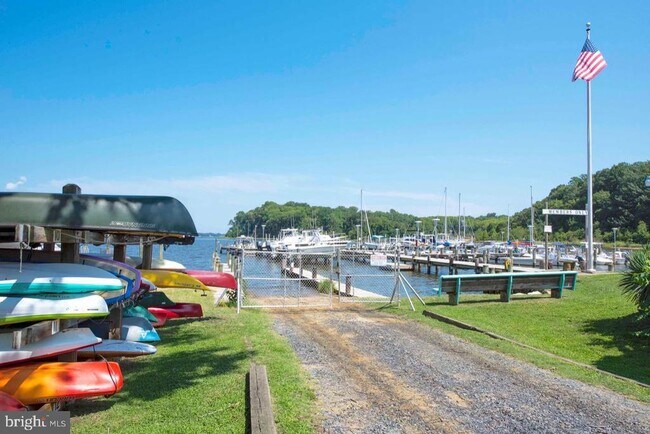 Building Photo - 3541 Oak Dr