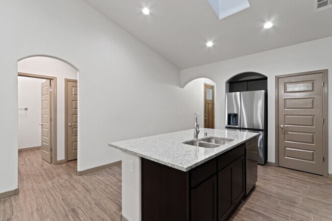 Building Photo - 4027 Apache Pine Pl