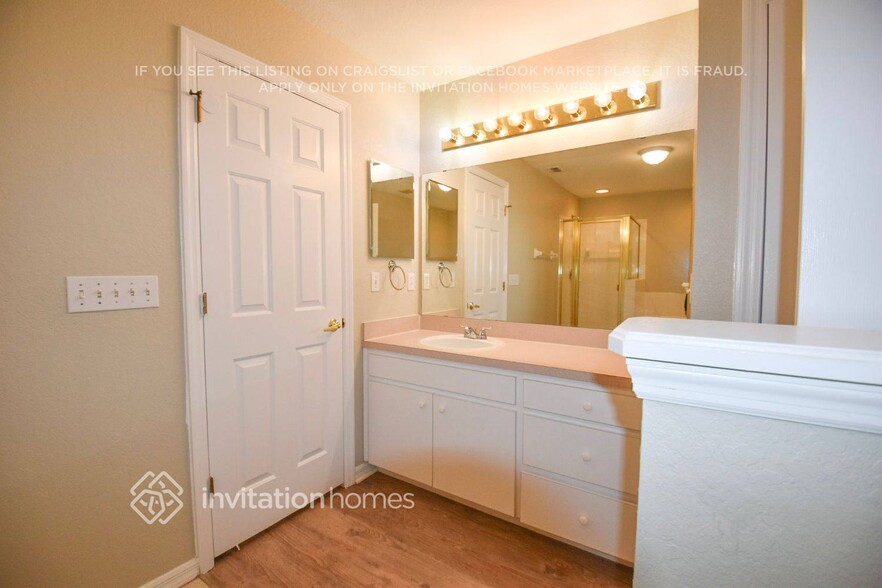 Building Photo - 3648 Welsch Way