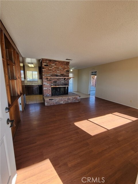 Building Photo - 19136 Outer Hwy 18 N