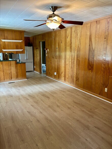 Building Photo - 243 State Rd S-36-513