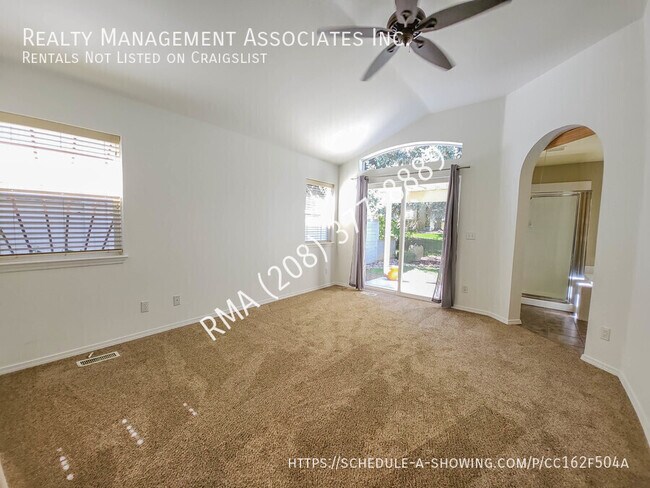 Building Photo - Beautiful and Spacious 2 Bedroom, 2 Bathro...