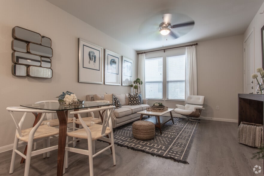1 BR, 1 BA - 695 SF - Reserve at City Place