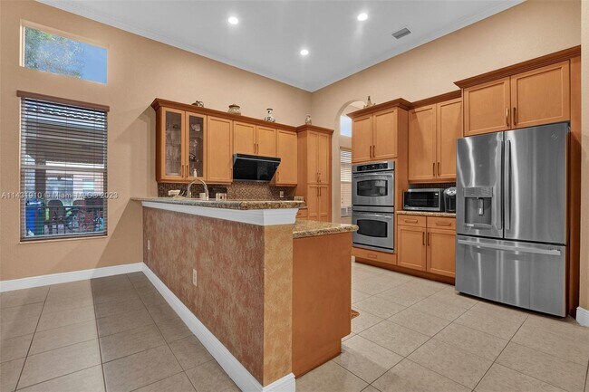 Building Photo - 5038 SW 183rd Ave