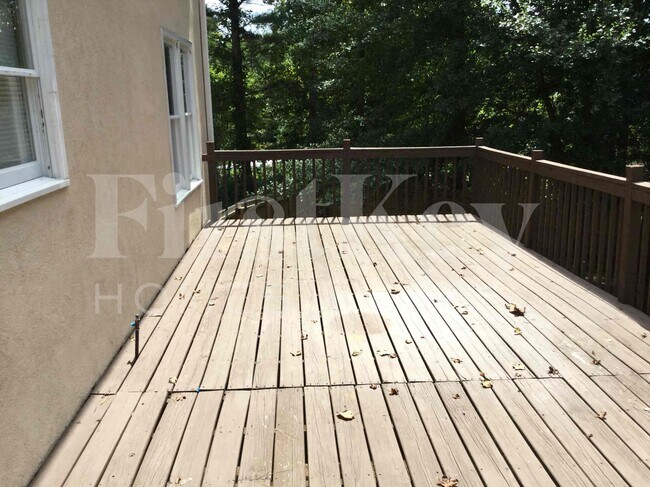 Building Photo - 138 Springfield Dr