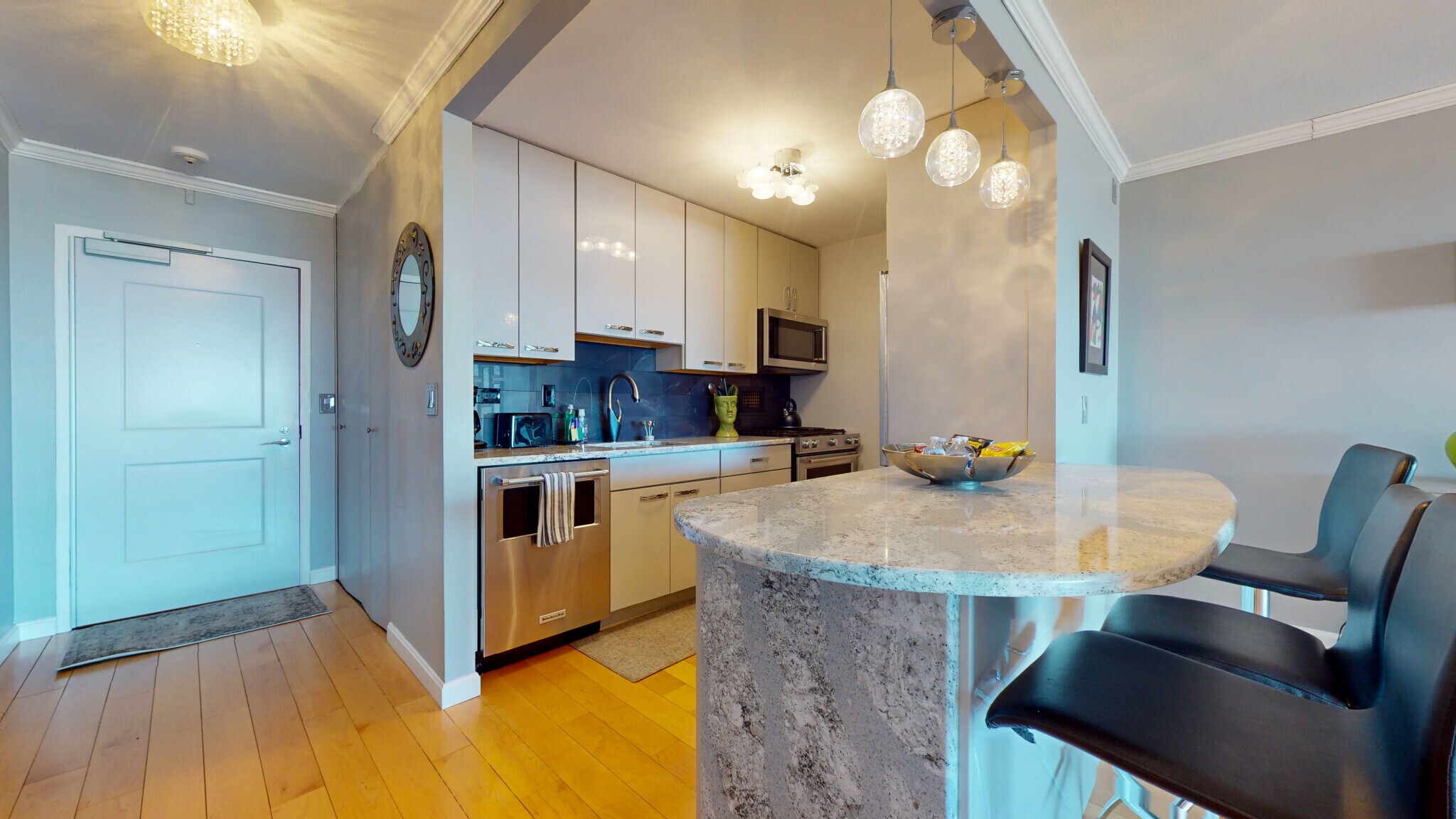 Building Photo - 10 Whittier Pl