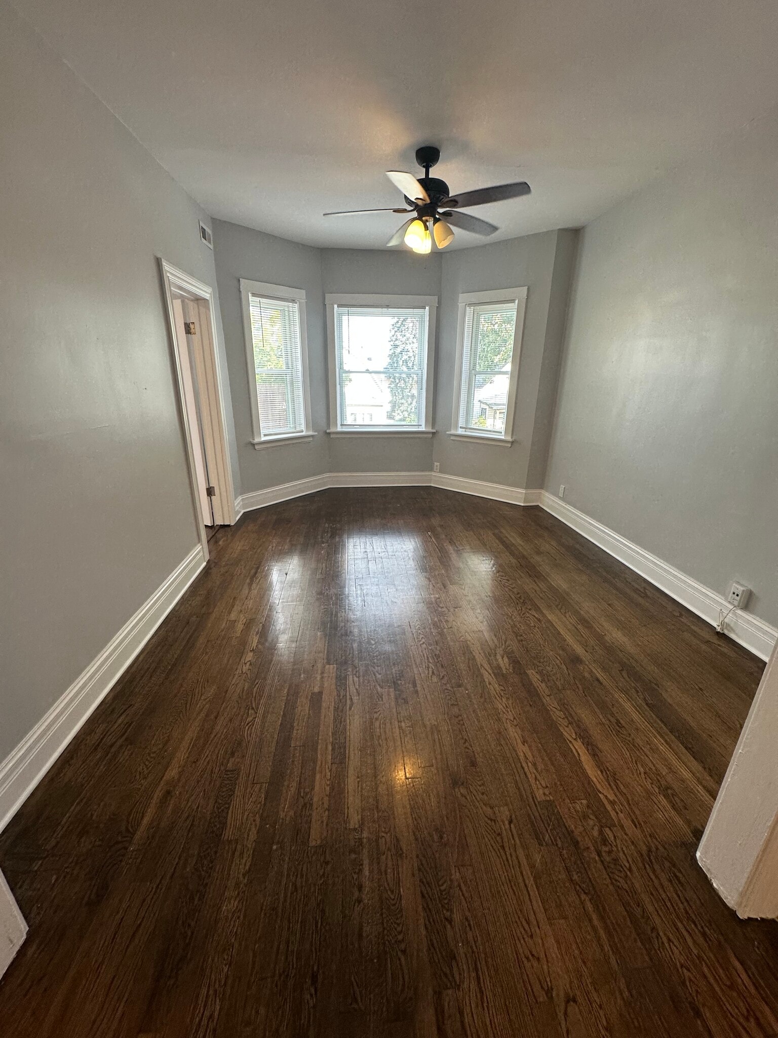 Building Photo - 3733 W Addison St