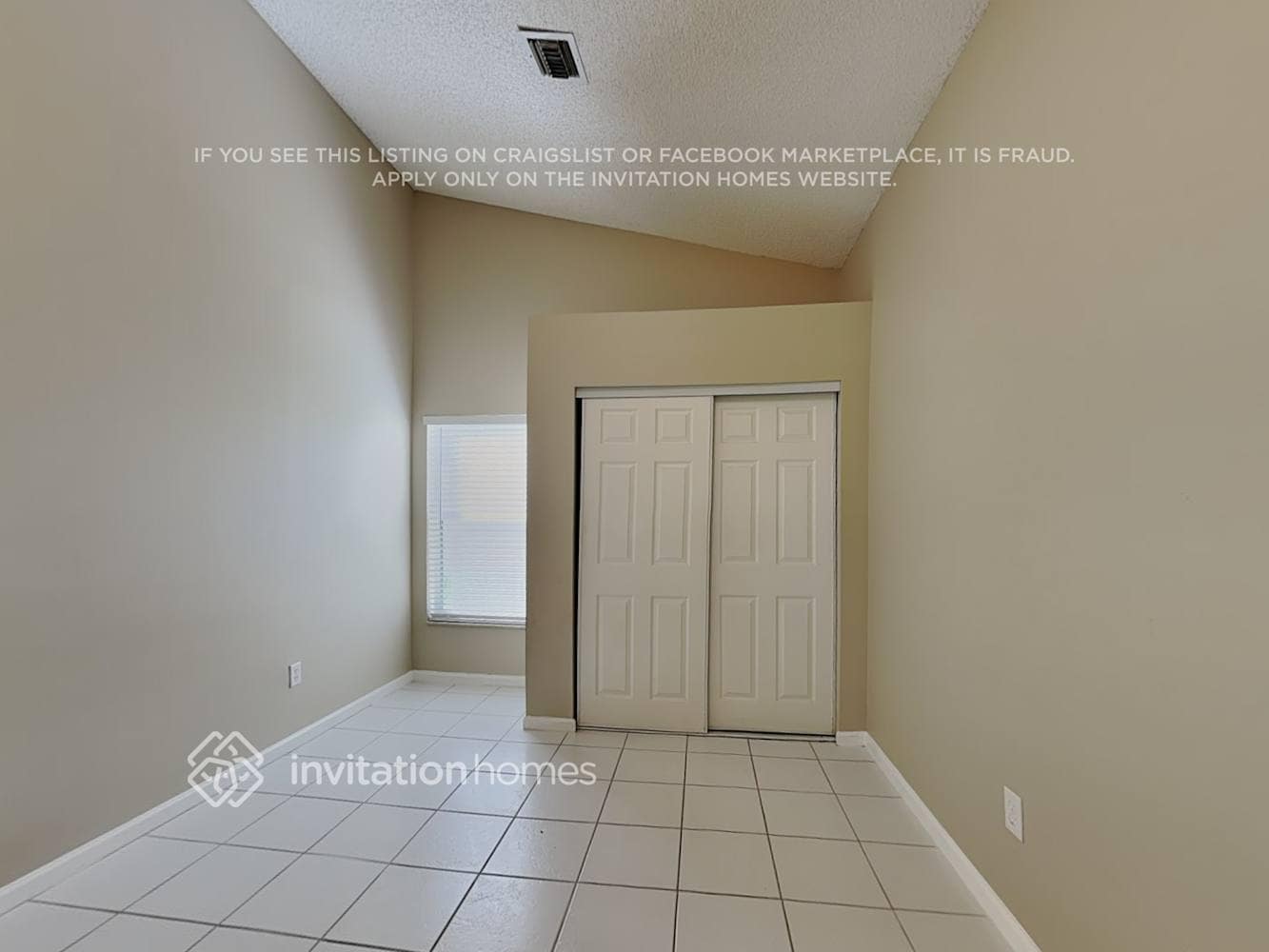 Building Photo - 13048 Meadowbreeze Dr