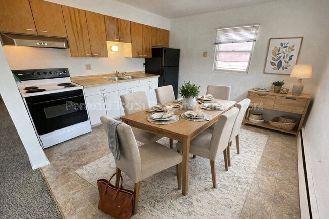 Building Photo - 2818 8th St N