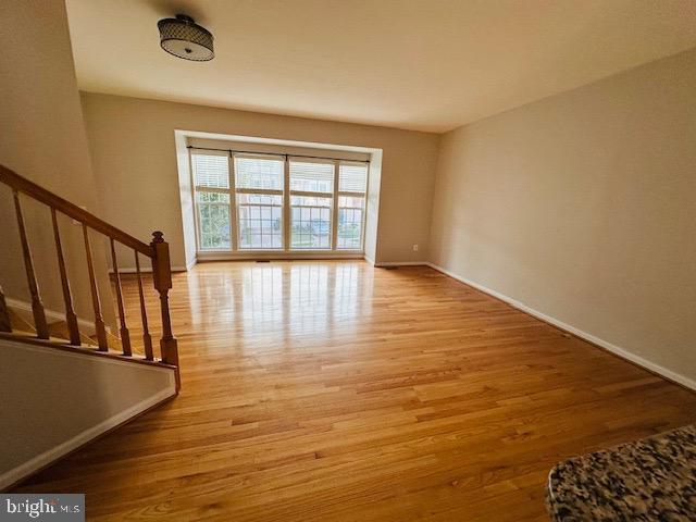 Building Photo - 15811 Bobolink Dr