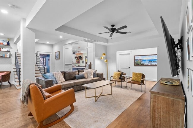 Building Photo - 4503 McKinney St