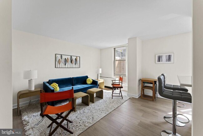 Building Photo - 1260 21st St NW