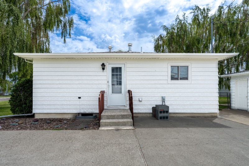 Building Photo - 4038 4th Ave N