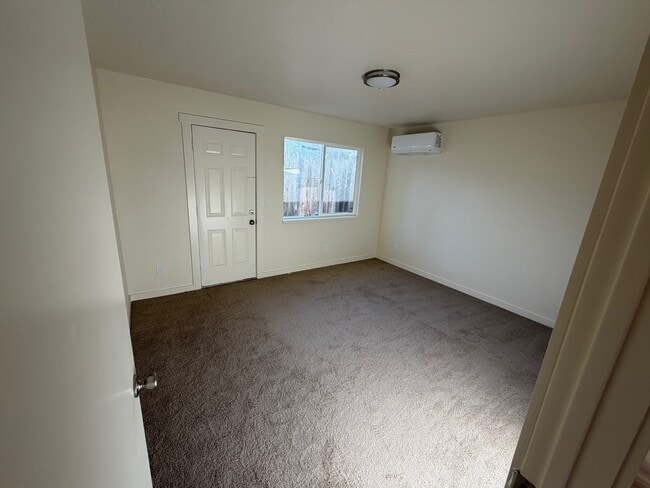 Building Photo - 309 Chestnut St