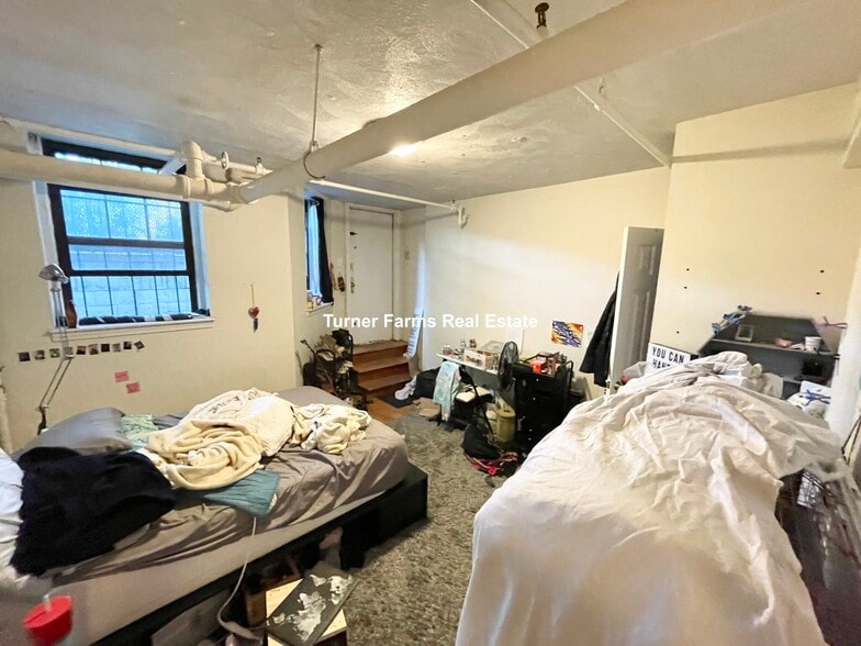 Building Photo - 80 Saint Stephen St