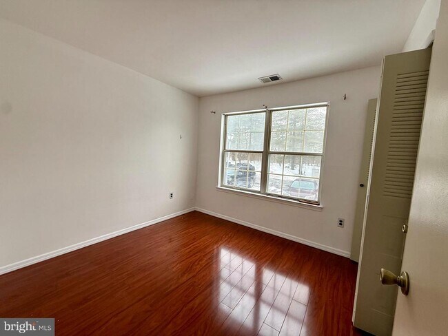 Building Photo - 14 Mimosa Ct