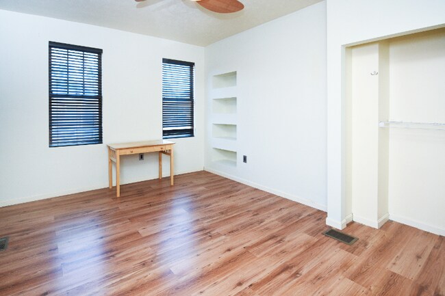 Building Photo - 92 S 24th St