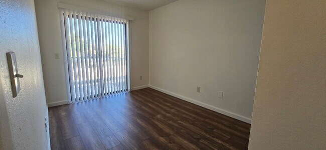 Building Photo - 16510 E Palisades Blvd