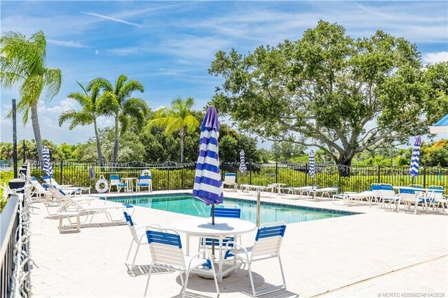 Building Photo - 1637 NE Nautical Pl