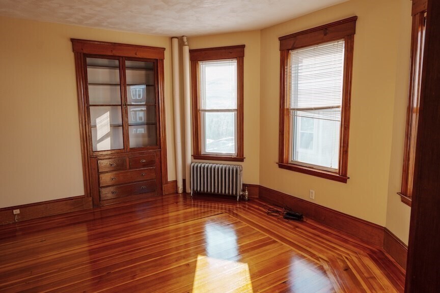 Building Photo - 45 Montvale St