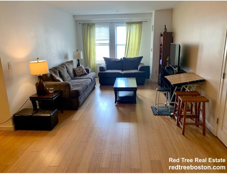 Building Photo - 16 Miner St