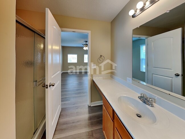 Building Photo - 9073 Bunker Hill Way