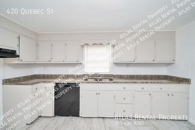 Building Photo - 420 Quebec St