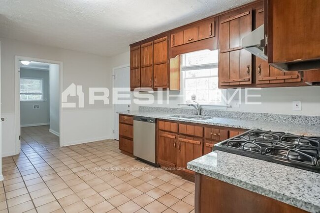 Building Photo - 4895 Timber Ridge Dr