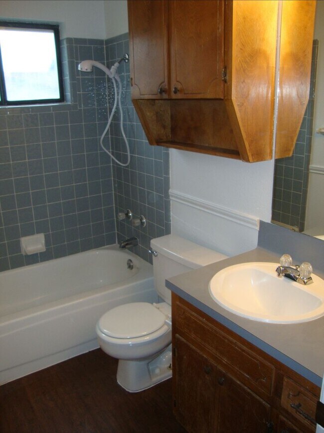 Building Photo - 3-Bedroom House for Rent in Copperas Cove