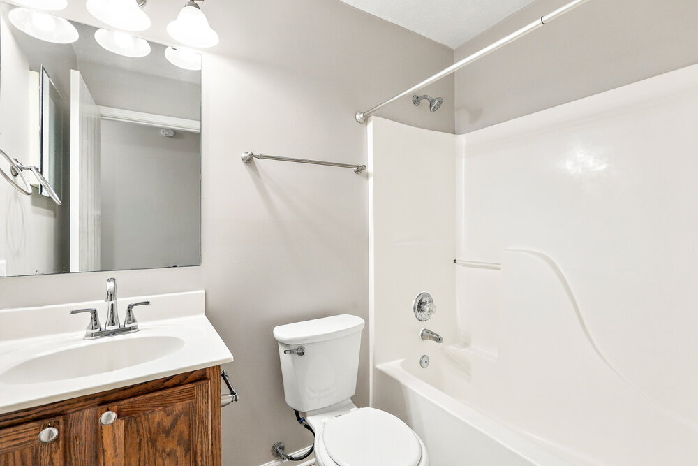Building Photo - 1295 Spring Lake Dr