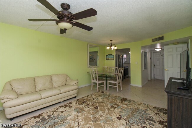 Building Photo - 175 Turtle Lake Ct
