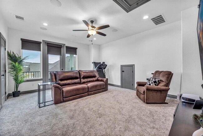 Building Photo - 2252 Nates Pl